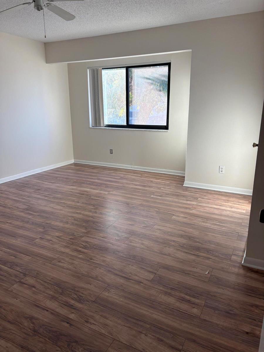 Building Photo - 5106 Pier Dr