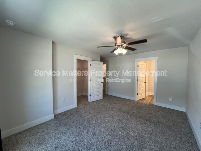 Building Photo - 9427 Nature Creek Blvd