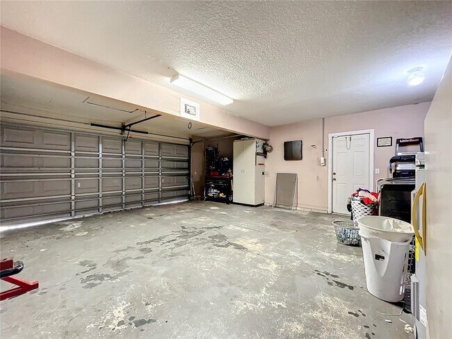 Building Photo - 32531 Wolfs Trail