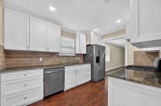 Building Photo - 2816 Pinehurst Dr