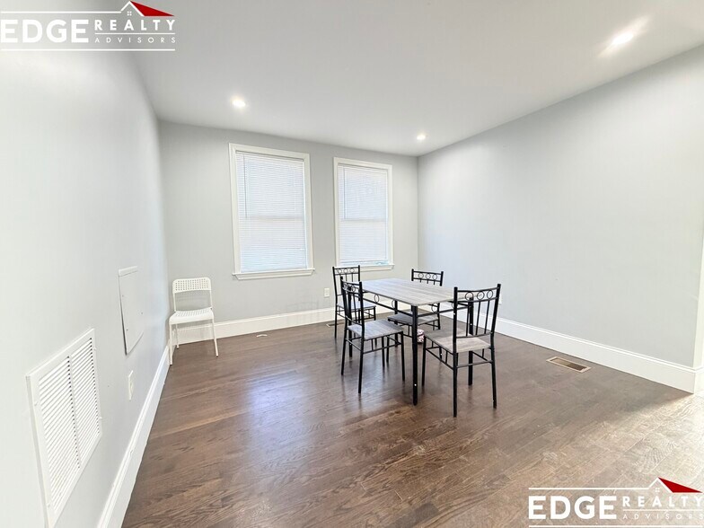 Building Photo - 28 Tremont St