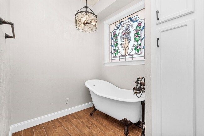 Building Photo - 1548 Virgie Community Rd