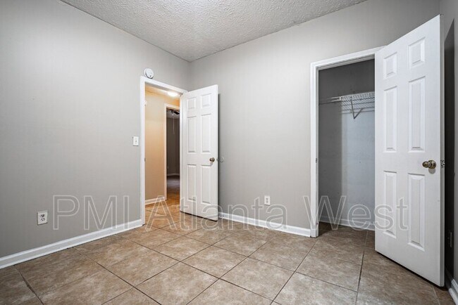 Building Photo - 10266 Stone St NW