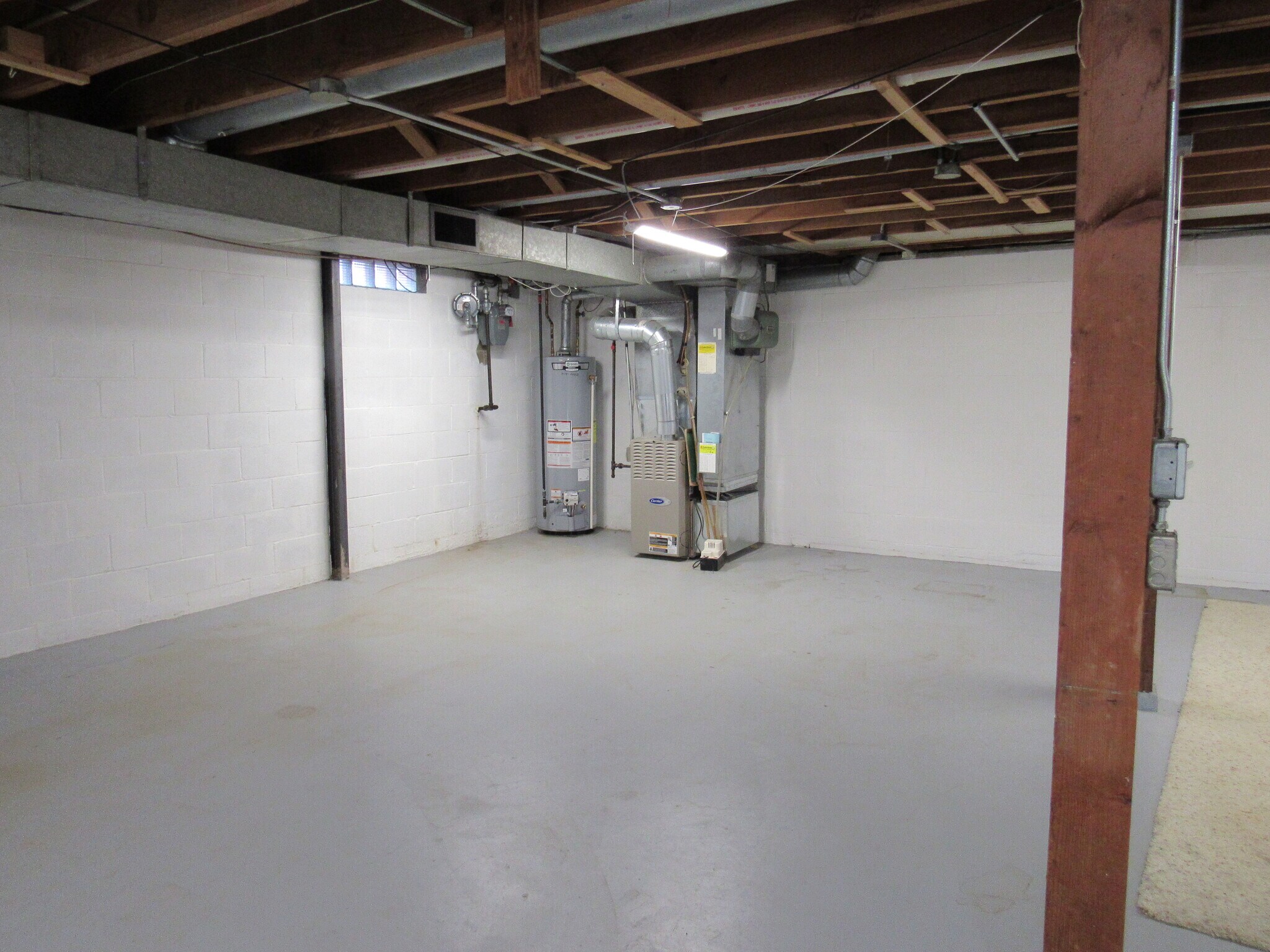 Building Photo - 1605 Broadlawn Ave
