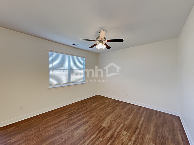 Building Photo - 2487 Napa Valley Dr