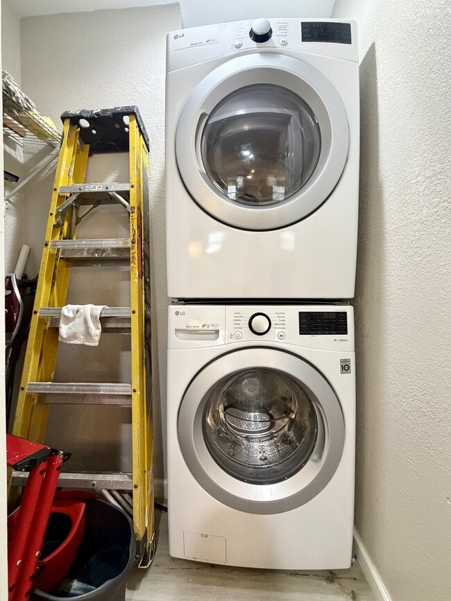 Building Photo - 514 Martin Luther King Dr