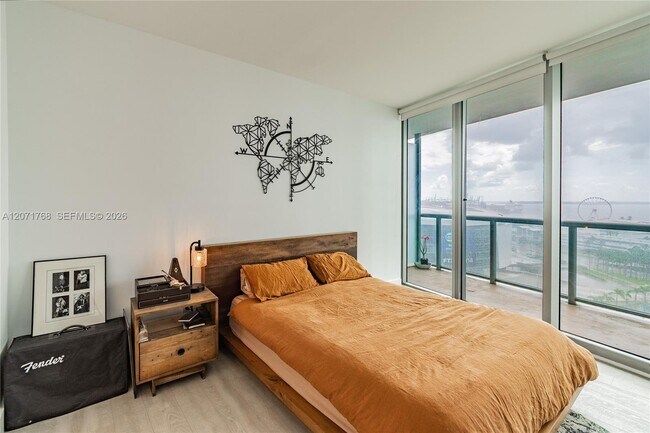 Building Photo - 888 Biscayne Blvd