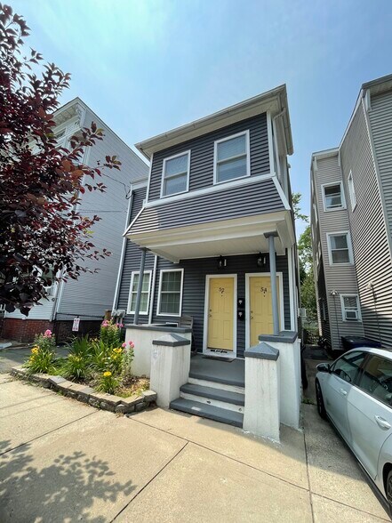 Building Photo - 52 Nash St