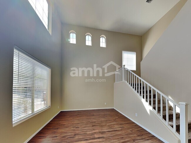 Building Photo - 148 S 108th Ave