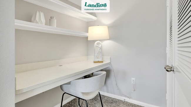 Building Photo - 14807 Woodland Hills Dr