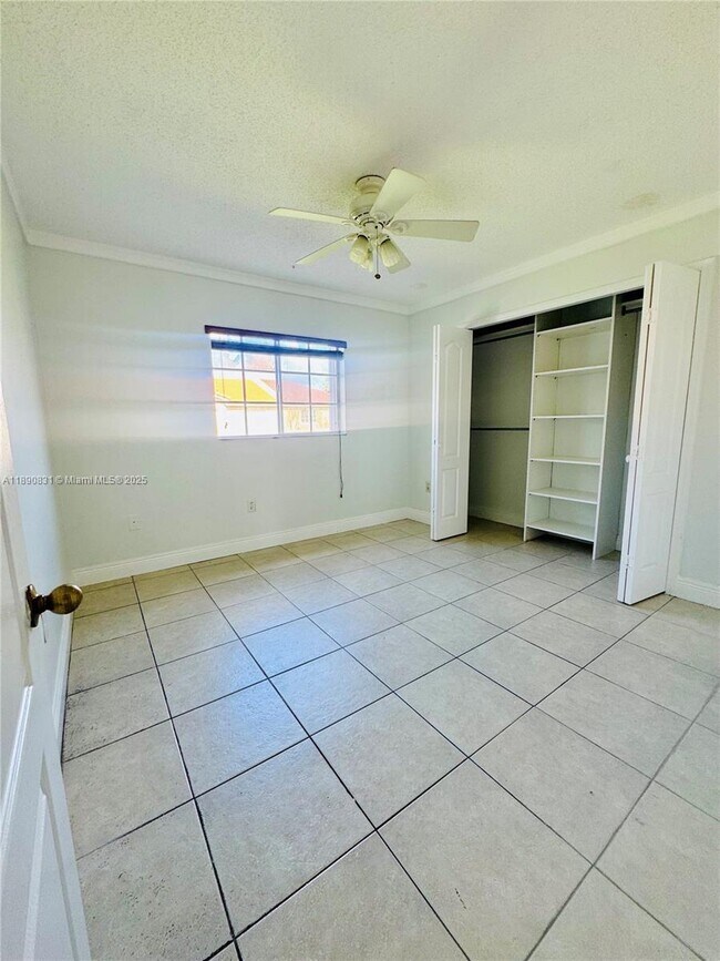 Building Photo - 6880 SW 158th Ct