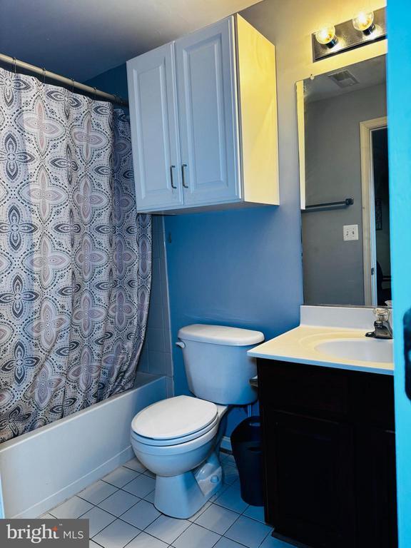 Building Photo - 869 Stonefield Square NE