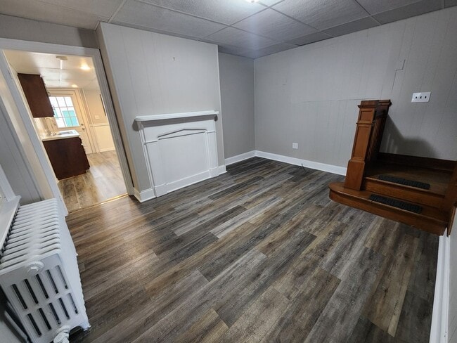 Building Photo - 440 E Queen St