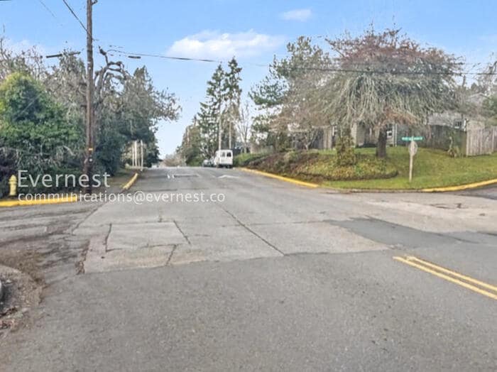 Building Photo - 2510 Jefferson St