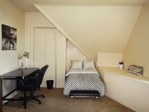 Building Photo - 113 Comstock Pl