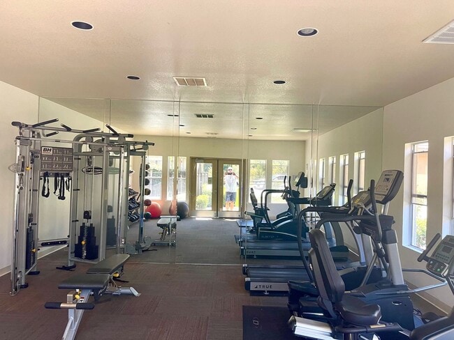 Building Photo - 11503 Westview Pkwy