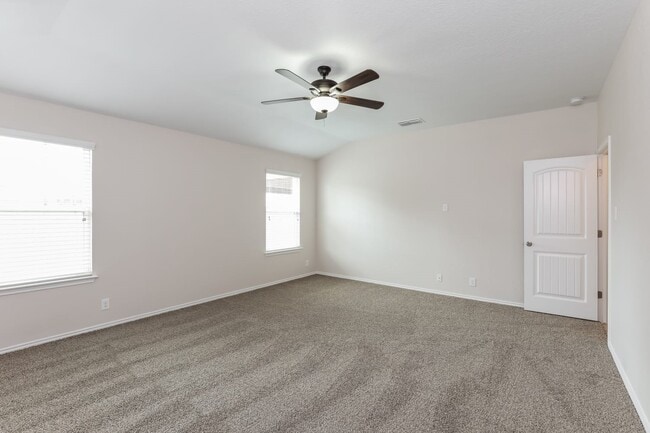 Building Photo - 8813 Palmetto Falls