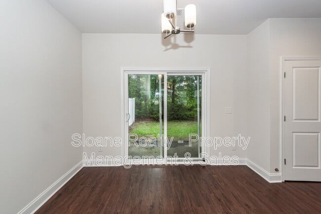 Building Photo - 7787 Montview Rd