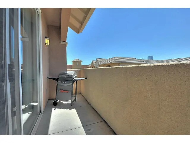 Building Photo - Top-Floor Corner Unit with Scenic Views | The Sonora, San Jose