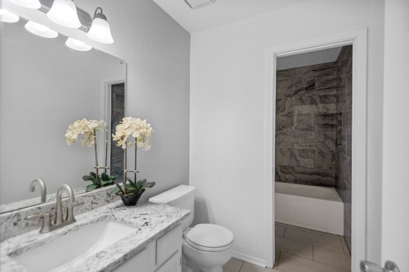 Building Photo - 3320 Henson Pl