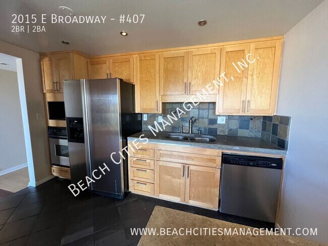 Building Photo - 2015 E Broadway-#407