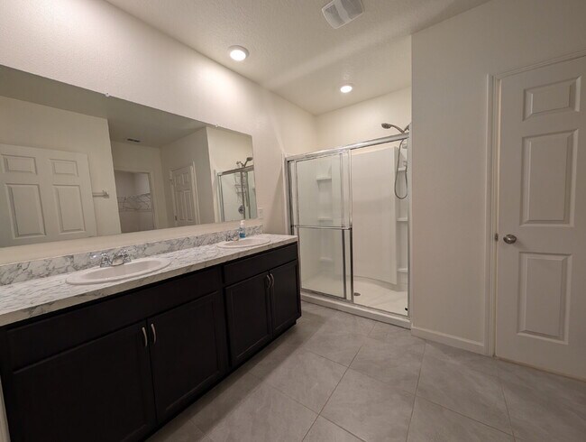 Building Photo - Modern 4-Bedroom Home with Large Backyard in Quiet SW Palm Bay – Available Mid-June