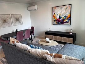 Building Photo - 1500 Broadway