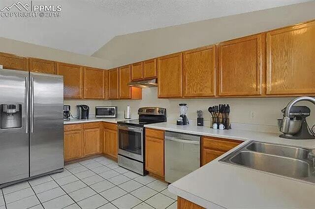 Building Photo - 4361 Gunbarrel Dr