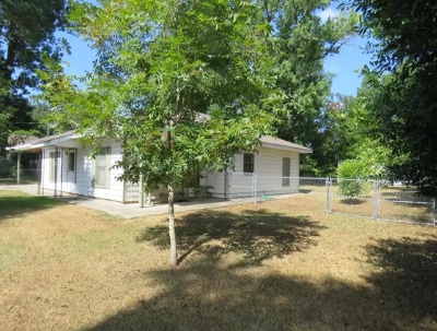 Building Photo - 454 Winters St
