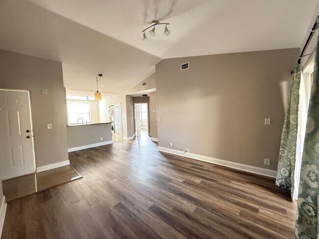 Building Photo - 5781 Riverside Dr