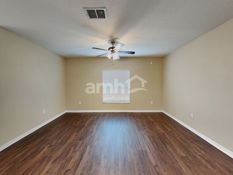 Building Photo - 15422 Peach Stone Pl