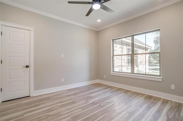 Building Photo - 908 Meadowlark Ln