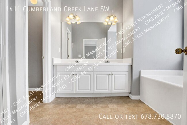 Building Photo - 1411 Cumberland Creek Ln SW
