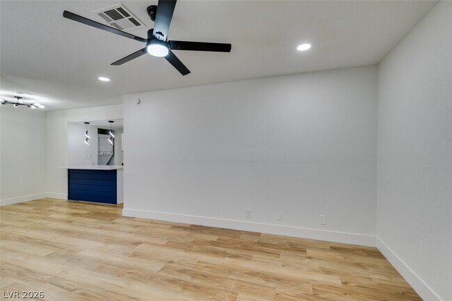 Building Photo - 5701 Smoke Ranch Rd