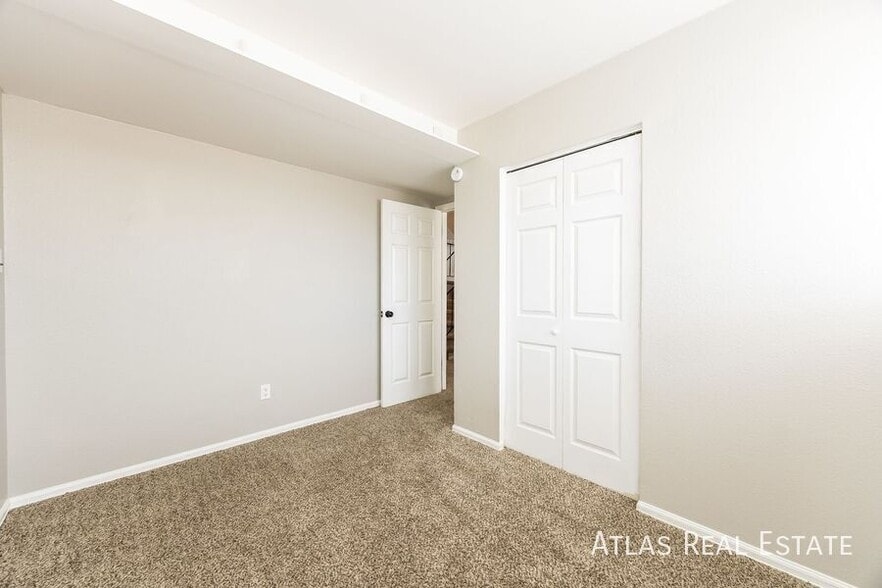 Building Photo - 4811 Bailey Pl