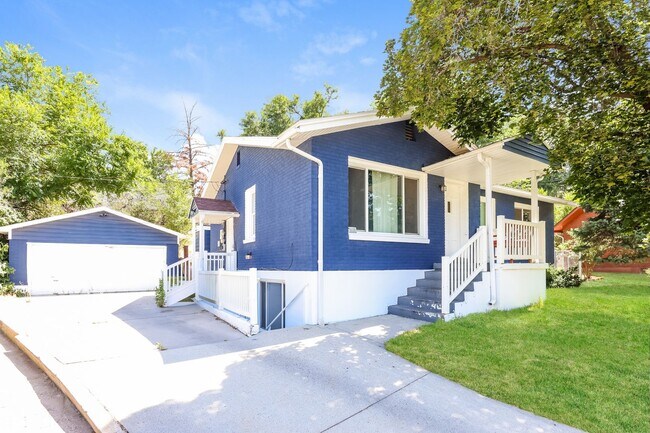 Building Photo - 2910 Orchard Cir