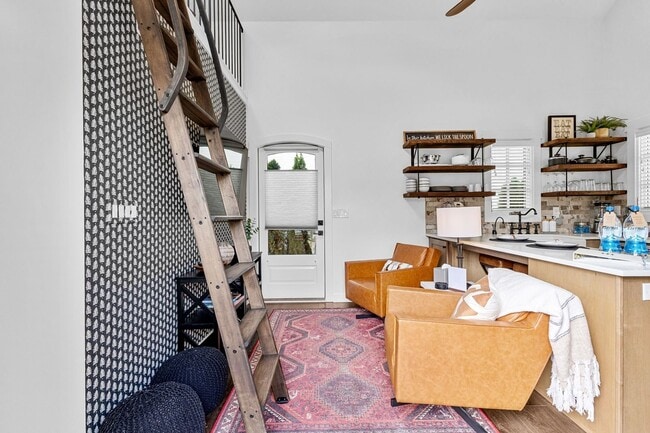 Building Photo - 192 Breakspear Ln