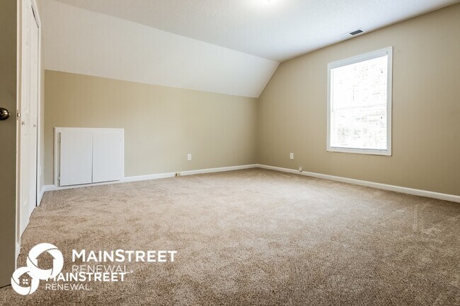 Building Photo - 3729 Summit Trce