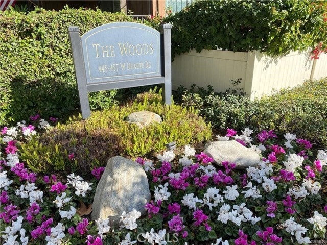 Building Photo - 455 W Duarte Rd