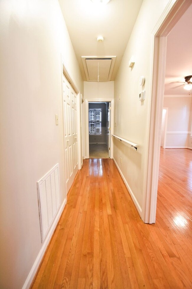 Building Photo - Coming Soon! 2 Bedroom 2 Bathroom - No Pets