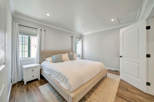 Building Photo - 7847 Apperson St