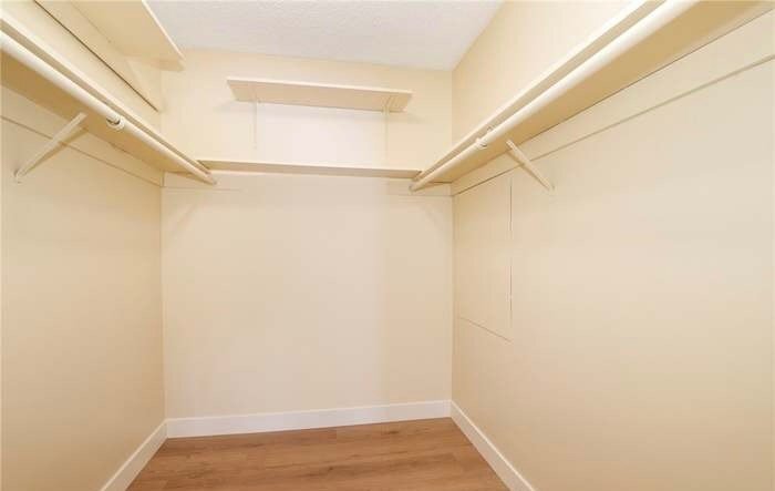 Building Photo - 20017 Hemmingway St