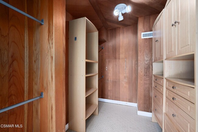 Building Photo - 4613 Reforma Rd