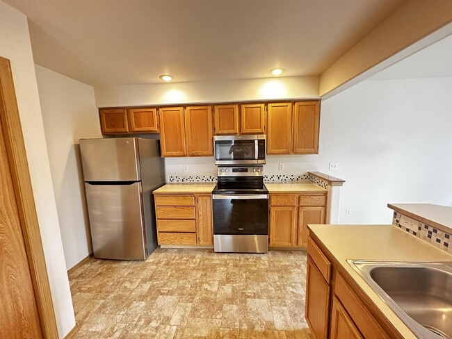 Building Photo - 3709 87th Ave NE