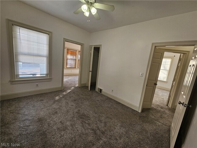 Building Photo - 3430 Beechwood Ave