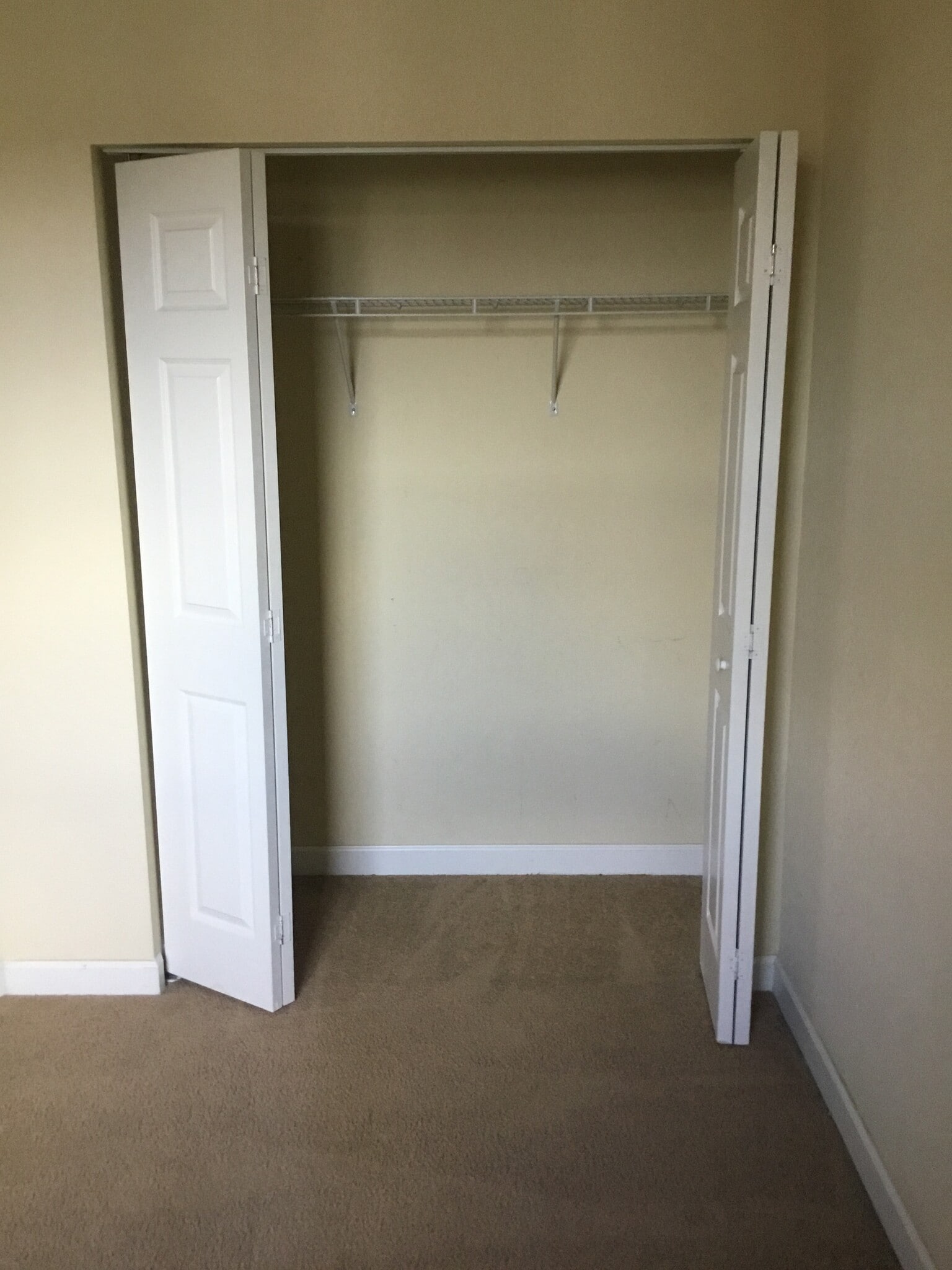 Building Photo - 3370 W 90th St