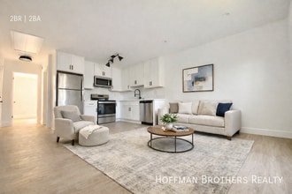 Building Photo - 1936 New England St