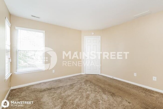 Building Photo - 4250 Village Bend Dr, Indianapolis, IN 46254