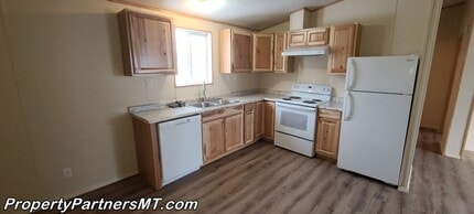 Building Photo - Very nice 3 Bed 2 Bath Modular house