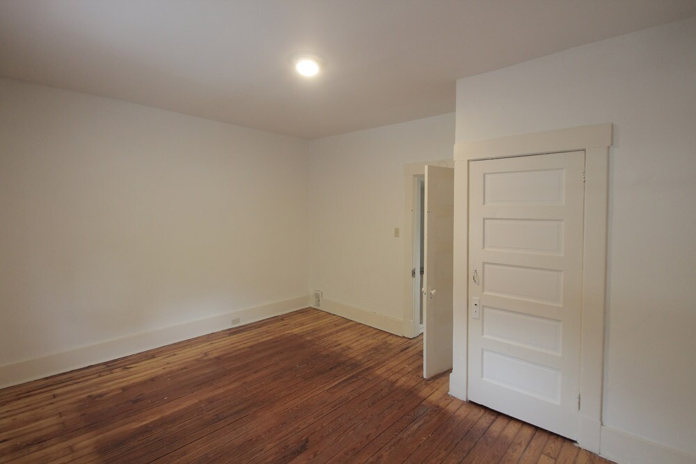 Building Photo - 124 S Trenton Ave
